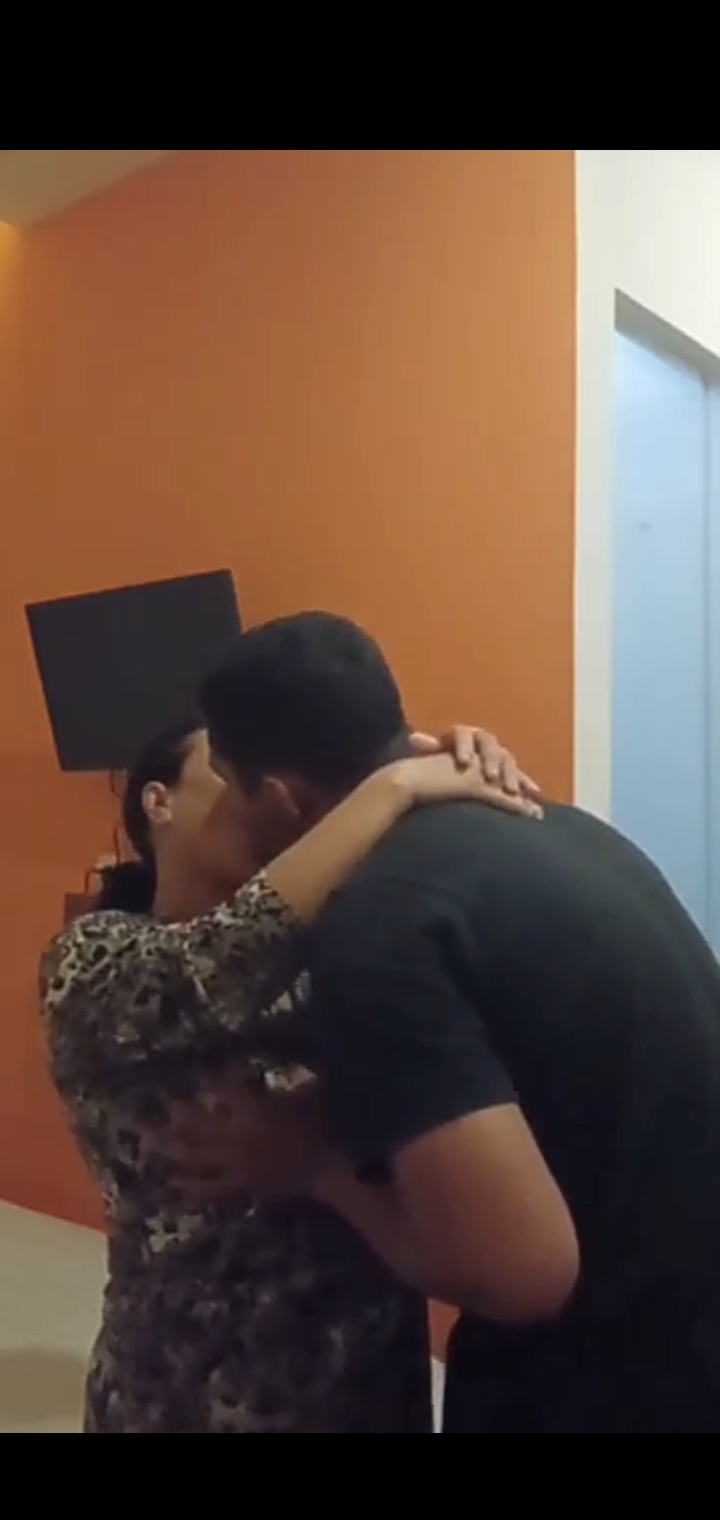 amateur mom son kissing